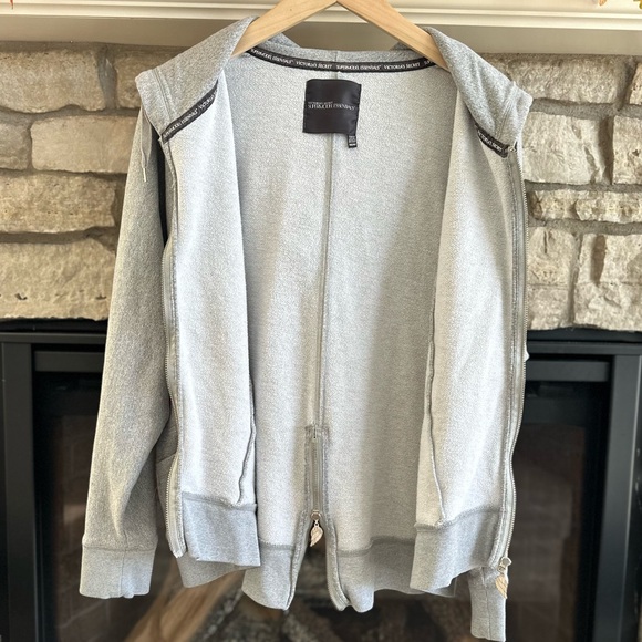 Victoria Secret SUPERMODEL ESSENTIALS ZIP UP HOODIE JACKET GRAY MEDIUM 🪽🪽 - Picture 13 of 13